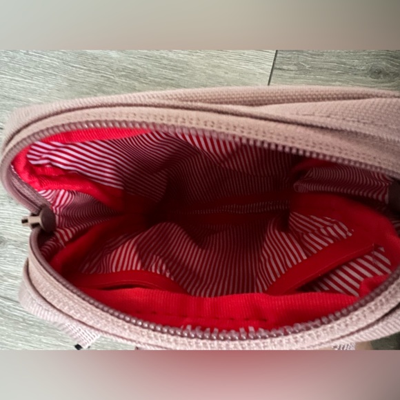 Herschel small messenger bag - Picture 3 of 6